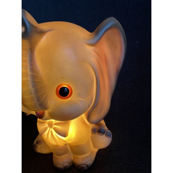 Vintage Josef Originals Ceramic Baby Elephant Pink Bow Night Light Lamp Trunk Up - Picture 3 of 12